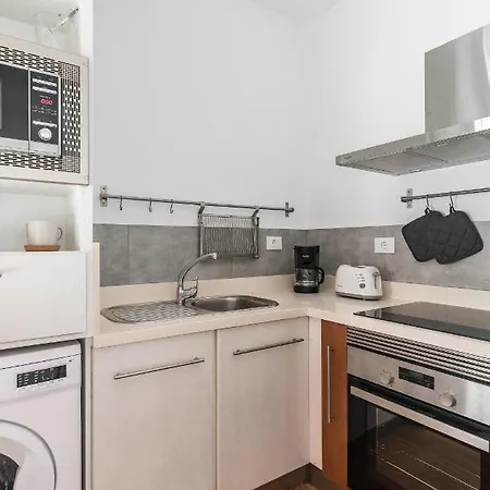 Home2book Charming Beachside Retreat Canteras Апартаменти